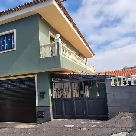 Tily Икод-де-лос-Винос